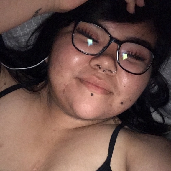 Meet your Posher, Nikkie - Picture 1 of 1